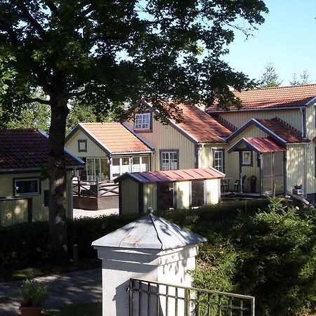 Skogis Bed & Breakfast Katrineholm Exterior foto
